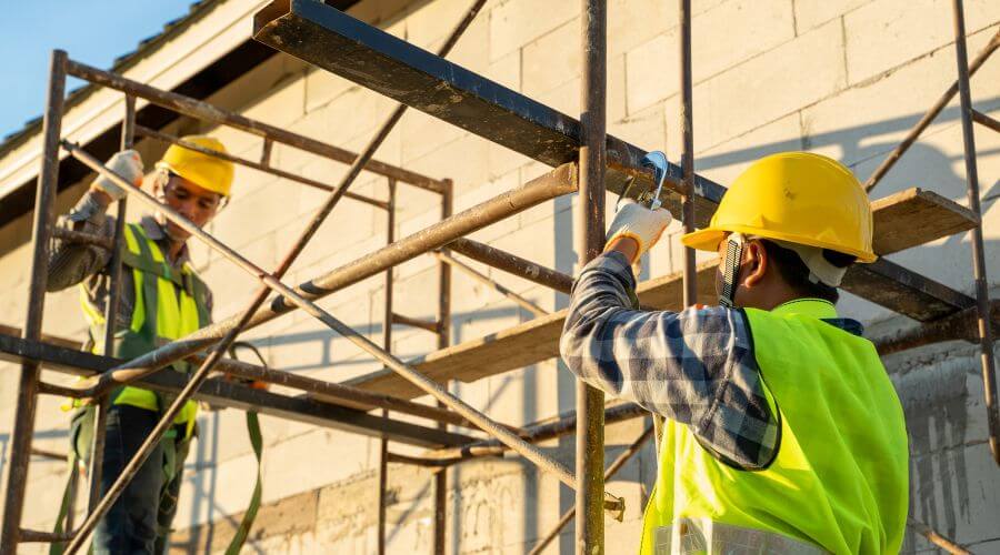 Professional gutter cleaning in Erath, LA
